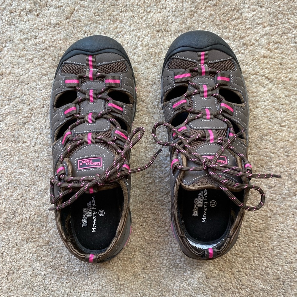 Lakes Rivers Memory Foam Sandals